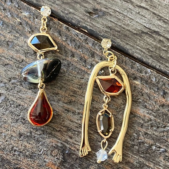 Free People Jewelry - NEW Helping Hands Mismatched Dangle Earrings